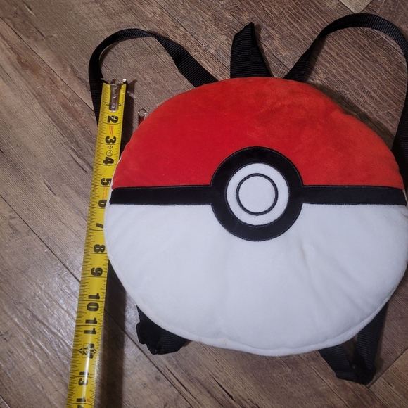 2016 Pokemon Pokeball Bag/Purse - Picture 2 of 7